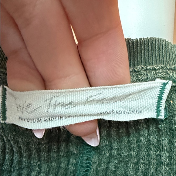 Free People Over Sized Green Waffle Knit Sweater - Picture 4 of 4